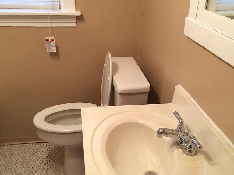 3647 Keokuk St #2E — Photo 7