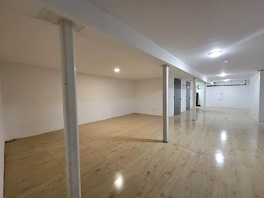 Rented by E Realty International Corp | media 13