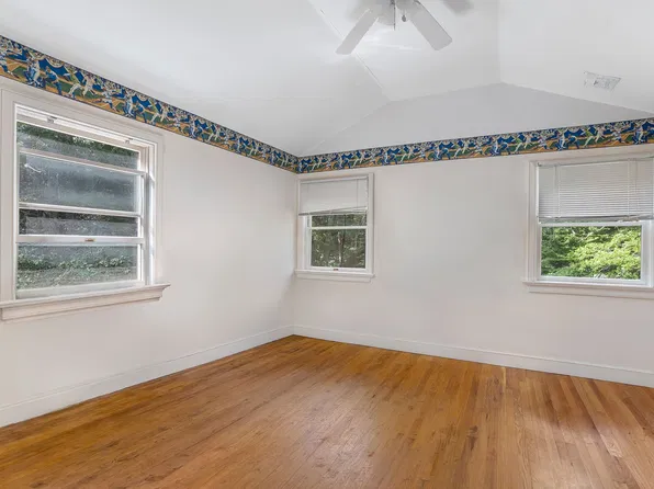 10 Harbor St, East Hampton, NY 11937