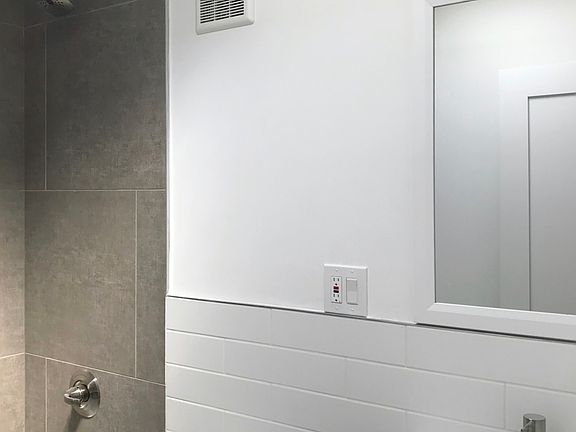 2nd image of 5 Paerdegat 15th St Floor 3