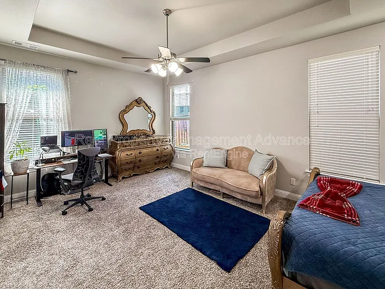9209 Guadalupe St — Photo 13