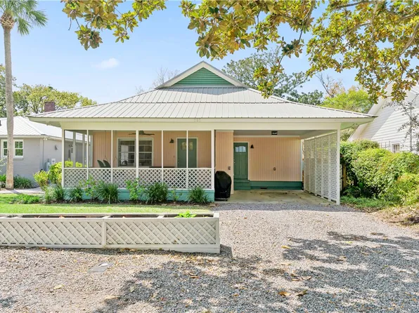 505 Beach Dr, Saint Simons Island, GA 31522