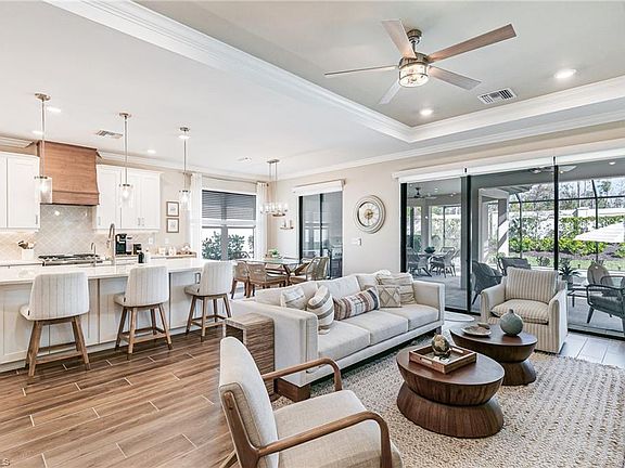 5th image of 17429 Caravita LN