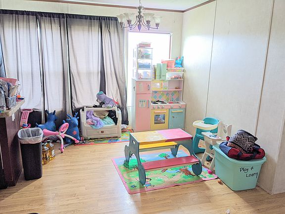 Play Area (Dining Area)