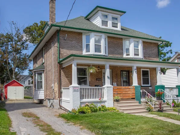96 Agnes St, Oshawa, ON L1G 1V4