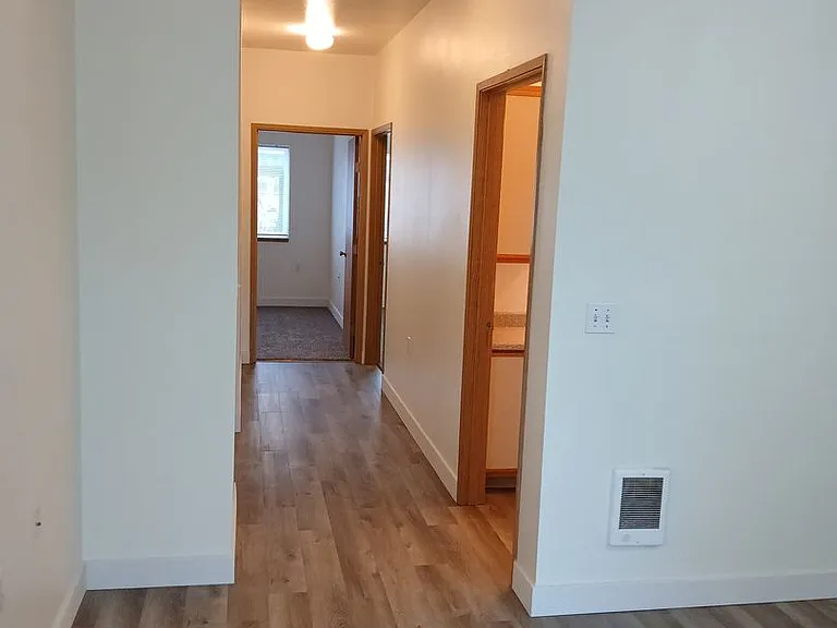 2615 Claxter Rd NE — Photo 17