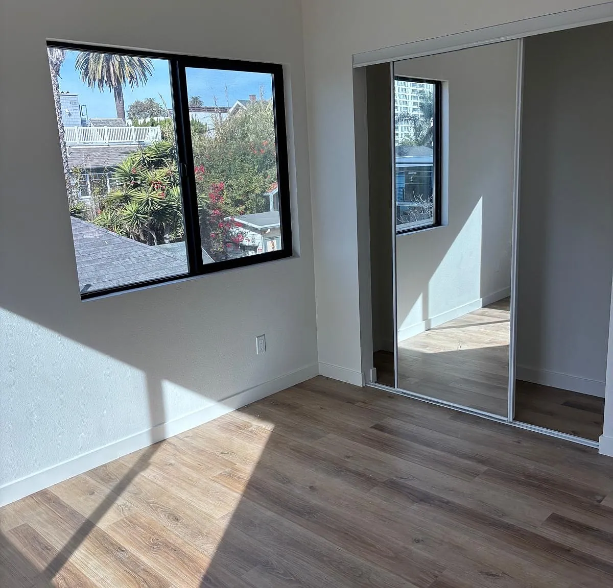 1 bed, $4,400 — Photo 3
