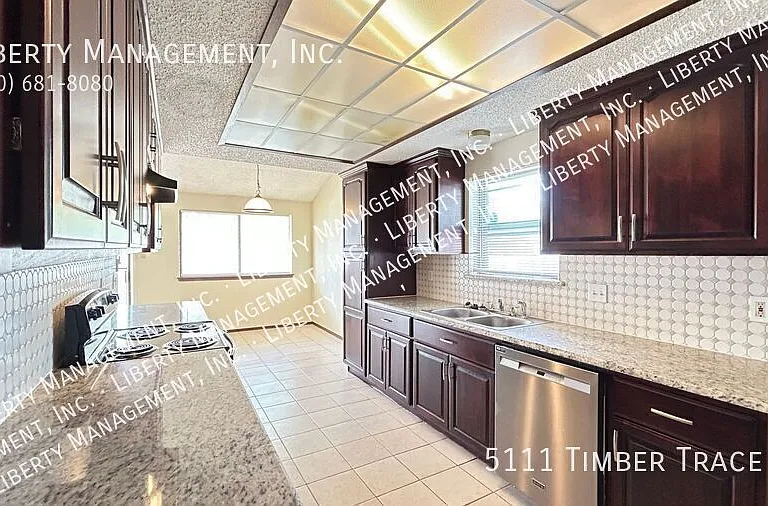 5111 Timber Trace St — Photo 17