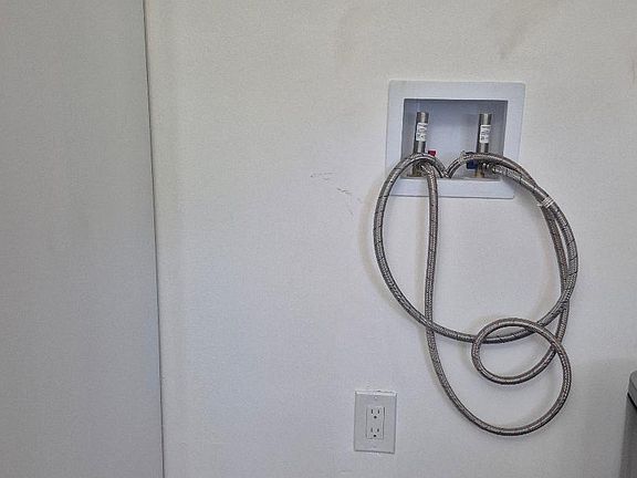 3rd image of 3112 W 84th St APT C