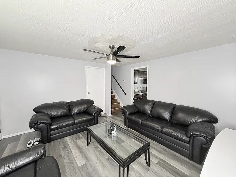 2056 Brookfield Rd — Photo 10