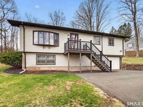 36 Youngs Apple Orchard Road, North Branford, CT 06472
