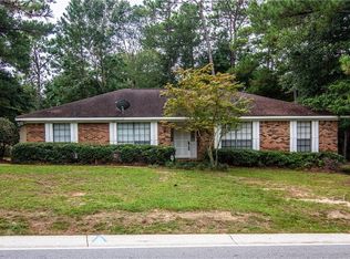 110 Ridgewood Dr, Daphne, AL 36526