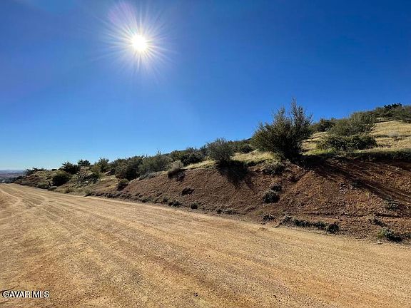 4th image of 14XX W Barrel Springs Rd