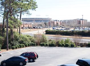 634 W Magnolia Ave #211, Auburn, AL 36832