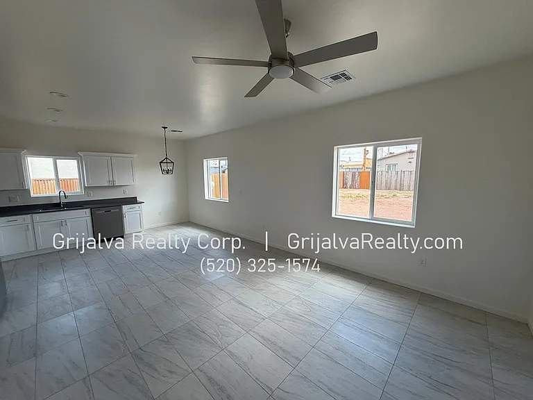 4501 S 7th Ave — Photo 14