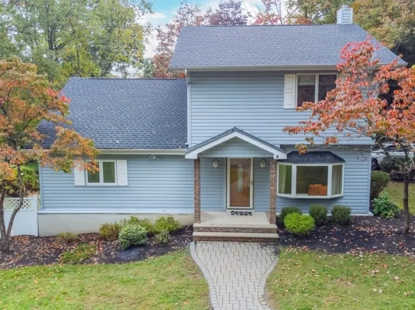 4 Gold Ln, West Milford Twp., NJ 07438