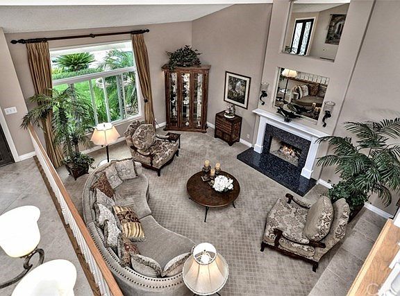3rd image of 15410 Los Molinos St