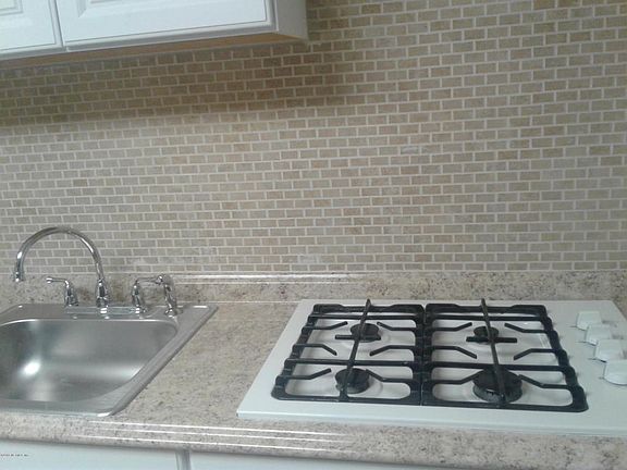 4th image of 2435 Burlingame Dr W