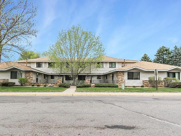 5th image of 2744 Brookdale Ln
