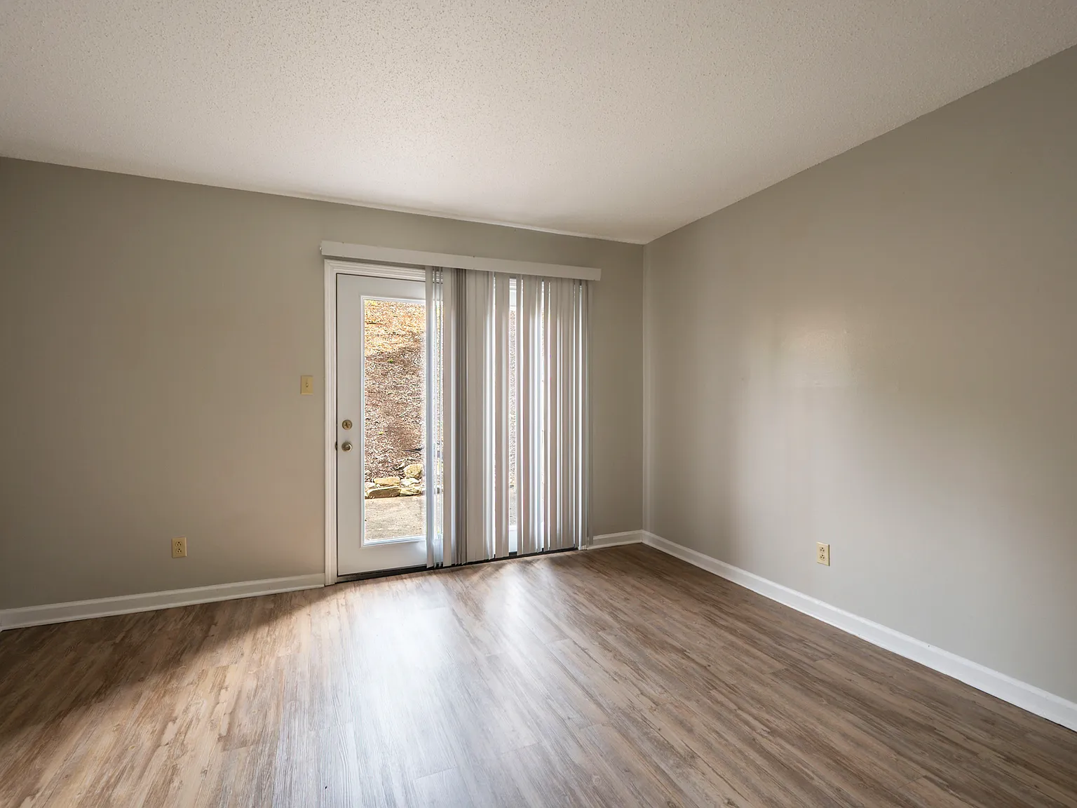 135 Ribet Ave SW — Photo 4
