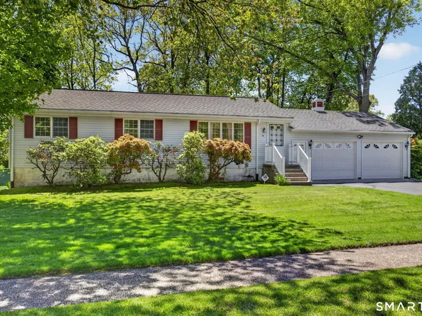 12 Oak Hill Drive, East Haven, CT 06513