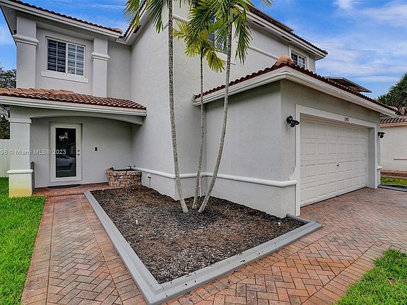 4th image of 12471 SW 45th Dr