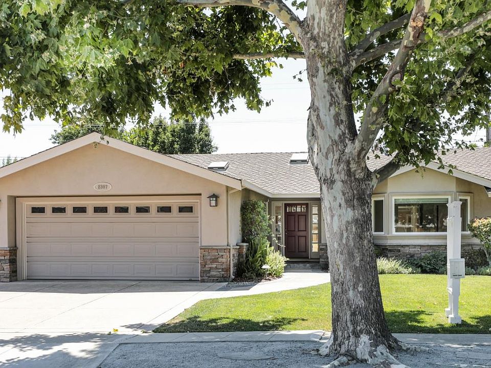 1st image of 2397 Briarwood Dr