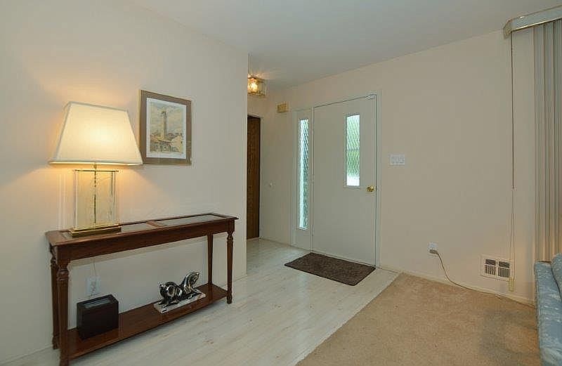 1st image of 1 Clarissa Ln