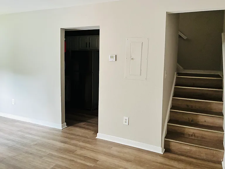 3530 E Richmond Rd #15 — Photo 4