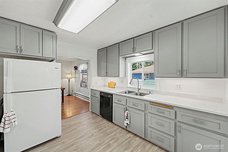 5th image of 3125 Oas Drive W