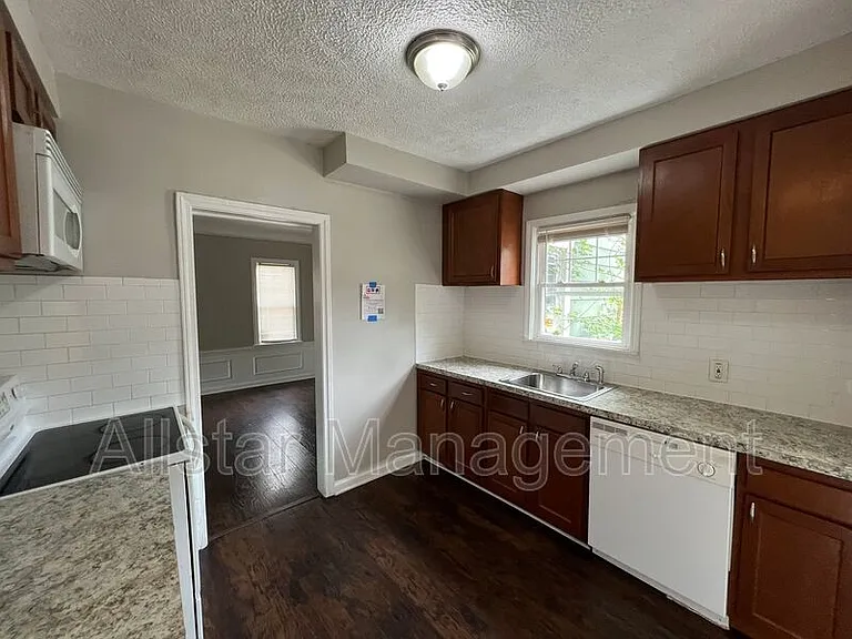 3690 Washington Blvd — Photo 53