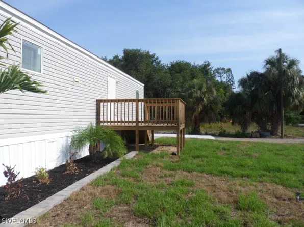 8405 Ebson Dr, North Fort Myers, FL 33917