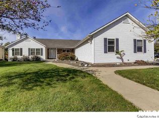 7601 Wentworth Dr, Springfield, IL 62711