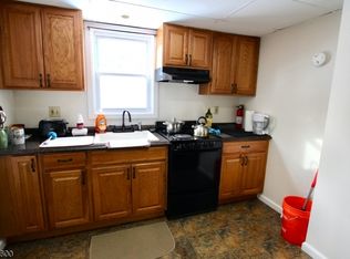 131 Main St, Andover, NJ 07821