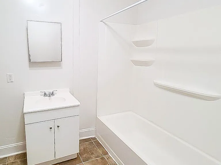 144 Spring St — Photo 10