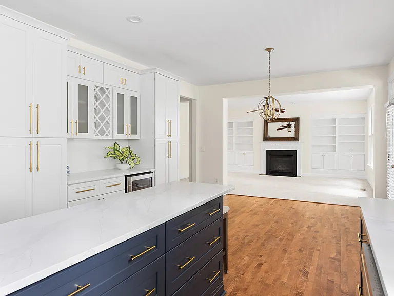 511 E Hatterleigh Ave — Photo 18