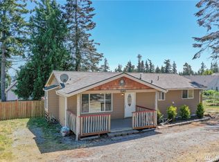 1045 Cascade Ln, Camano Island, WA 98282