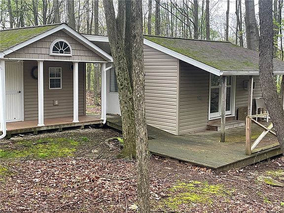 5th image of 20 Hickory Rd