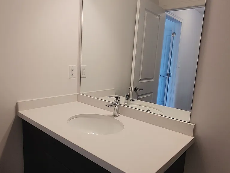120 Court Dr #65 — Photo 17