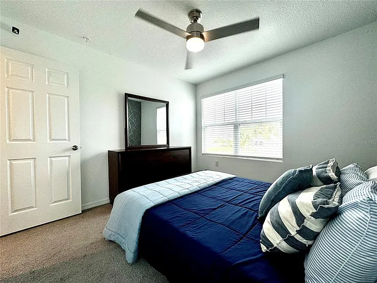 10251 Highline Crest St — Photo 25