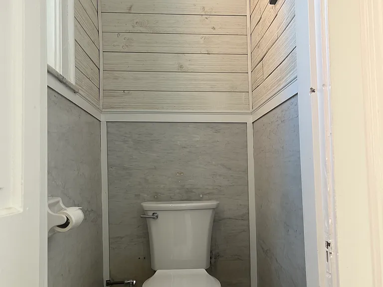 2414 Ashland Ave #2 — Photo 8