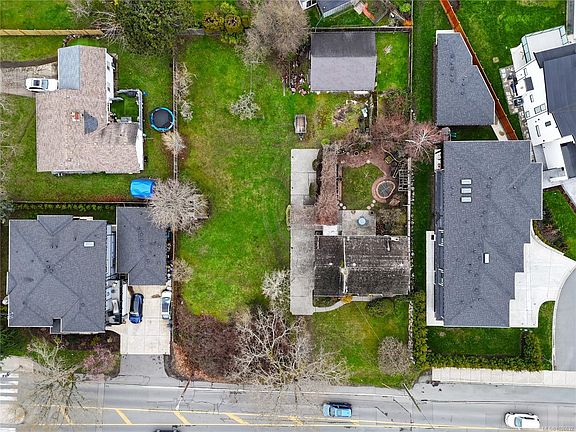 4th image of 1806 Feltham Rd