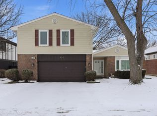 454 Stone Pl, Wheeling, IL 60090