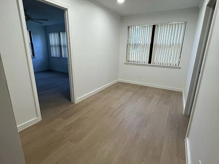 10520 County Road 13 N — Photo 12