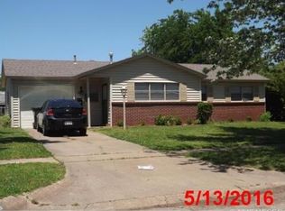 216 Kent Dr, Muskogee, OK 74403