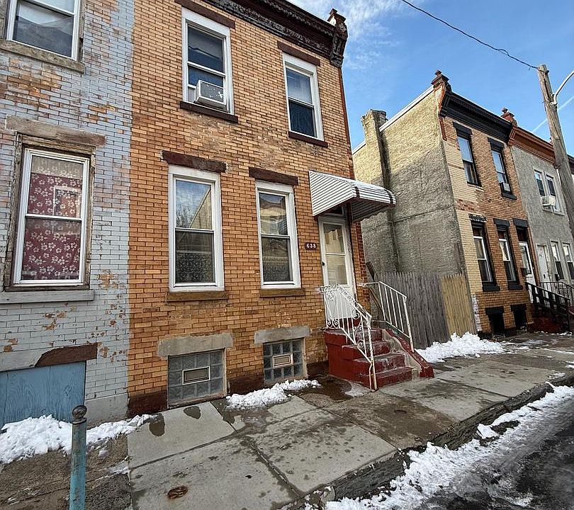 1st image of 638 W Mayfield St