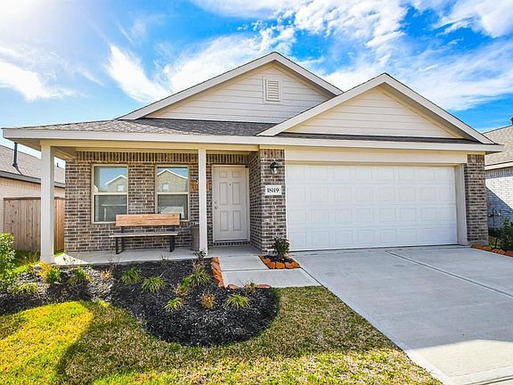 2nd image of 18119 Rockvine Dr