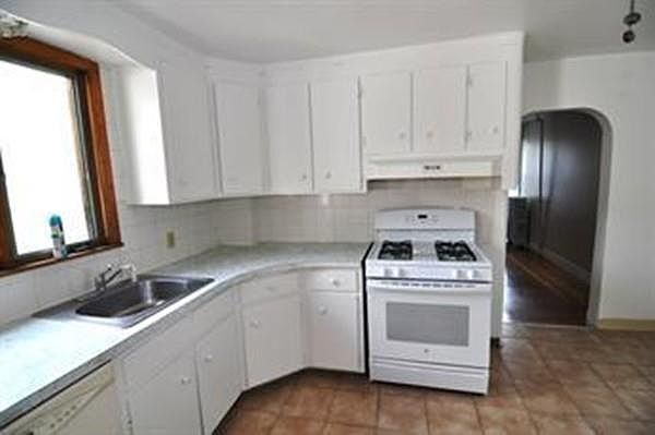 1st image of 273 Park St #1