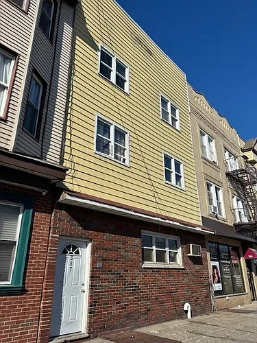 387 Avenue C Photo 1