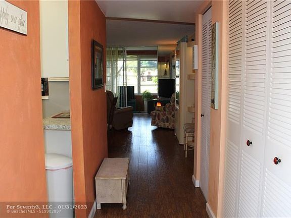 4th image of 9380 Sunrise Lakes Blvd APT 112